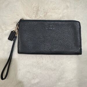 COACH  Navy Midnight/ Gold Pebble Leather Double Zipper Wallet Wristlet F53561